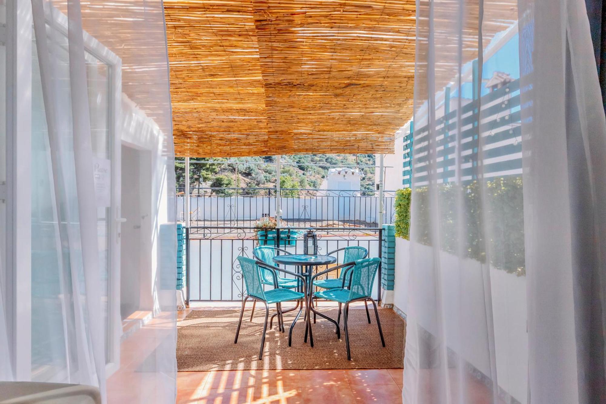 Casa De La Montana Apartments Sayalonga Exterior photo